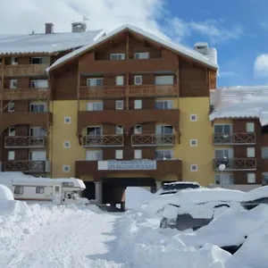 https://superbe-appartement-la-foux-dallos.fr-provencehotel.com